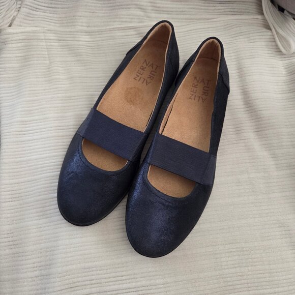 Naturalizer 7 FIA Blue Suede Flats Shoes Mary Jane Shimmer Metallic - Picture 2 of 7